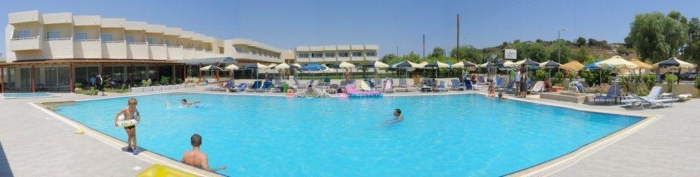 Relax Hotel Колимбия Екстериор снимка
