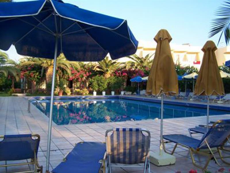 Relax Hotel Колимбия Екстериор снимка
