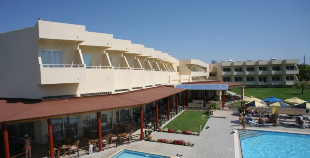 Relax Hotel Колимбия Екстериор снимка