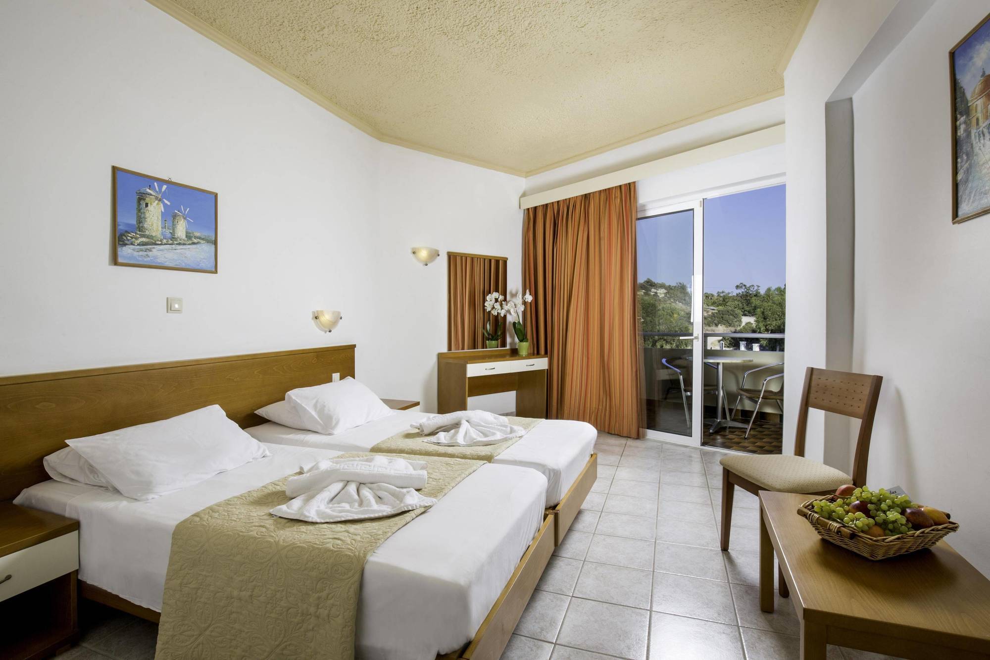 Relax Hotel Колимбия Екстериор снимка