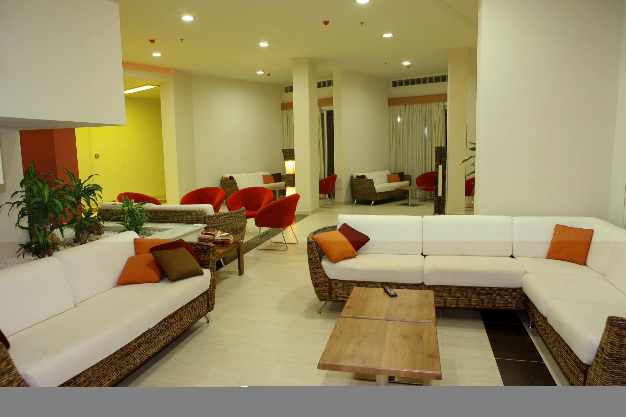 Relax Hotel Колимбия Екстериор снимка