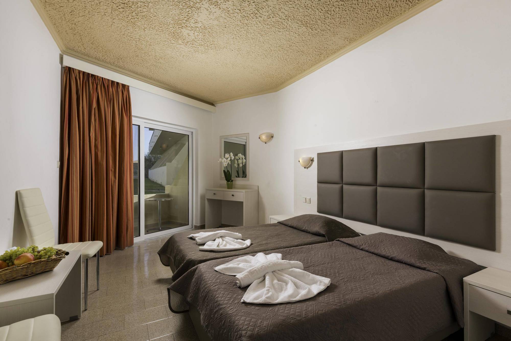 Relax Hotel Колимбия Екстериор снимка