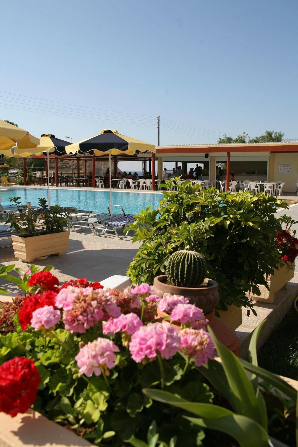 Relax Hotel Колимбия Екстериор снимка