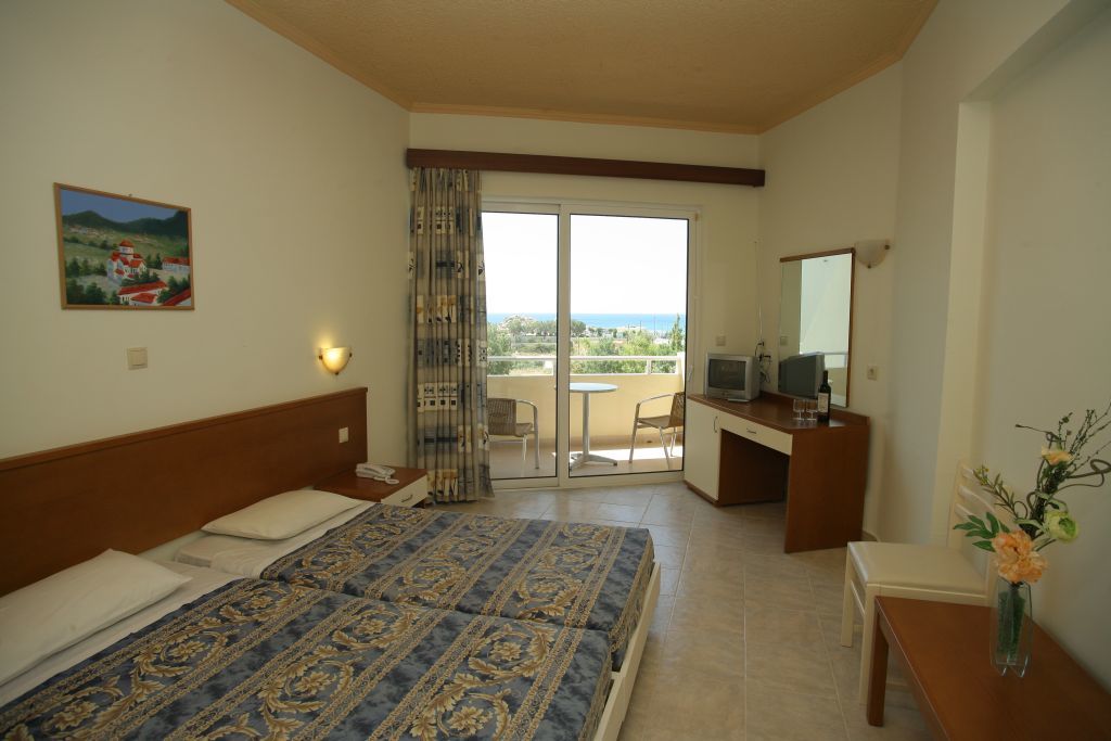 Relax Hotel Колимбия Екстериор снимка