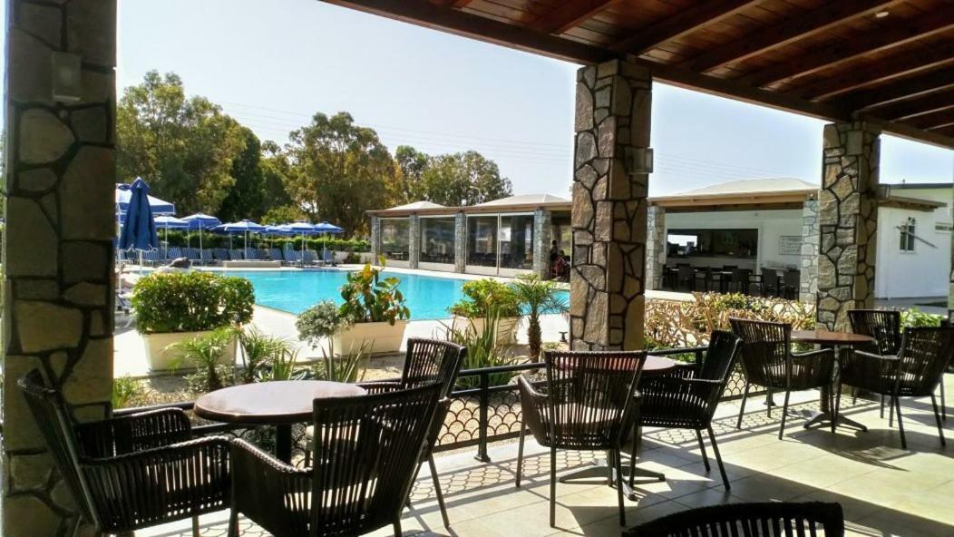 Relax Hotel Колимбия Екстериор снимка